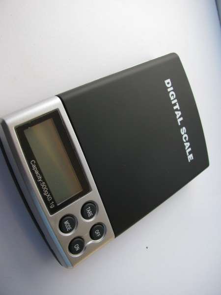 SCALE- GOOD QUALITY, ACCURATE!